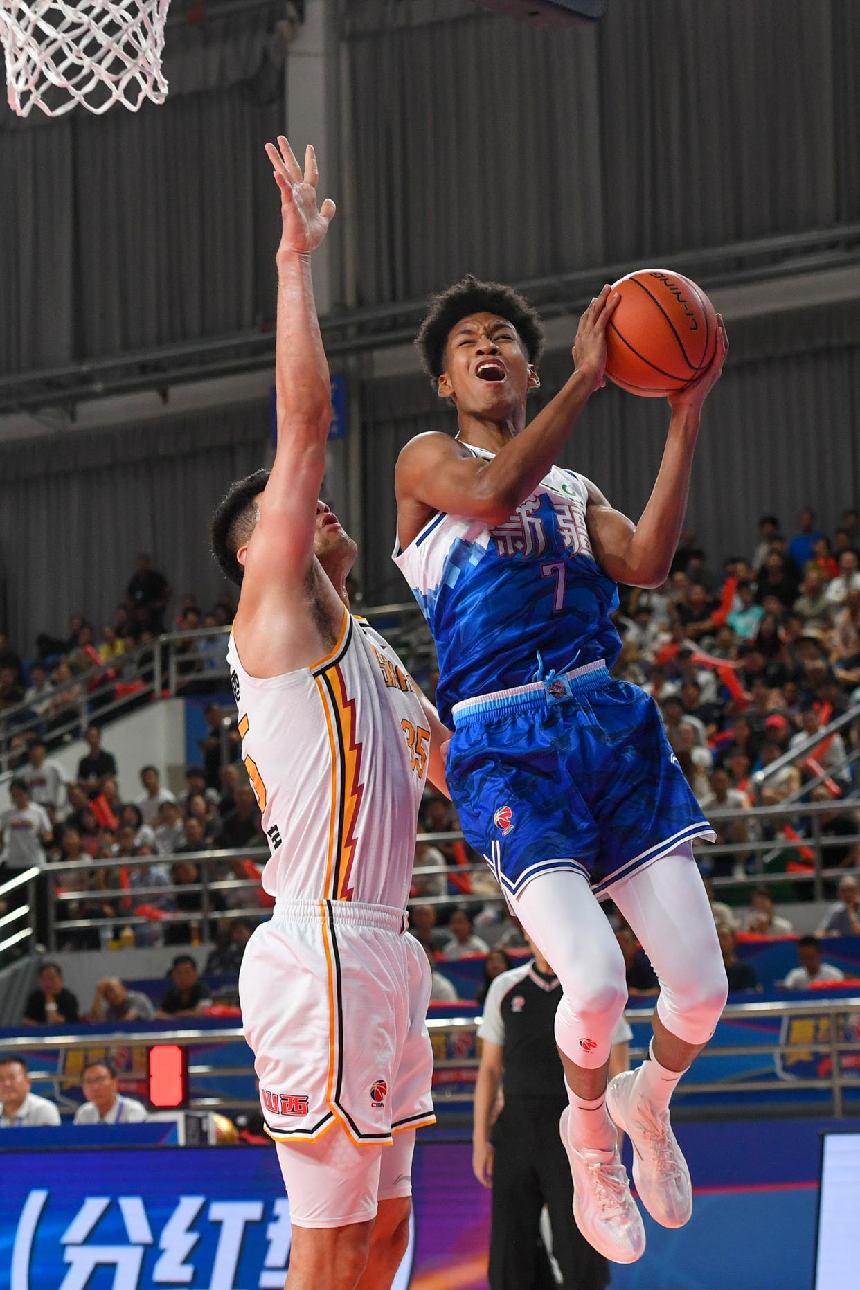 lol台服官网首页地址包含亚特兰大围绕NBA总决赛手感冰凉风云突变山东男篮清晨伤情更新，现场解说直呼：勒沃库森迎法甲关键赛的词条